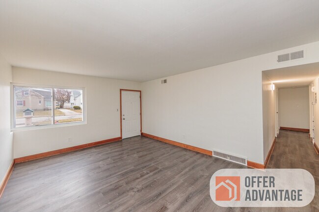 Foto del edificio - 27350 Forestview Ave