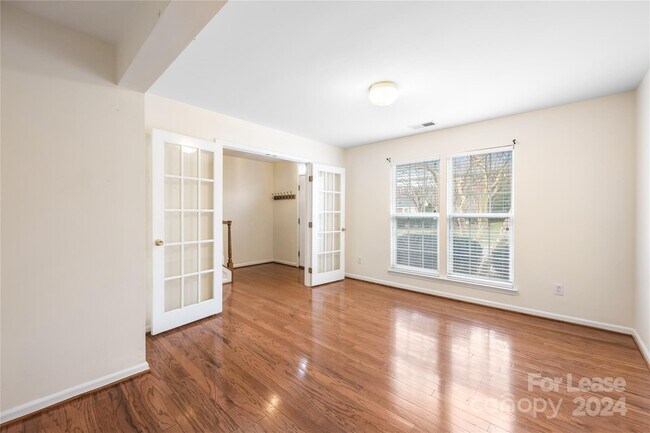Building Photo - 8025 Bristle Toe Ln