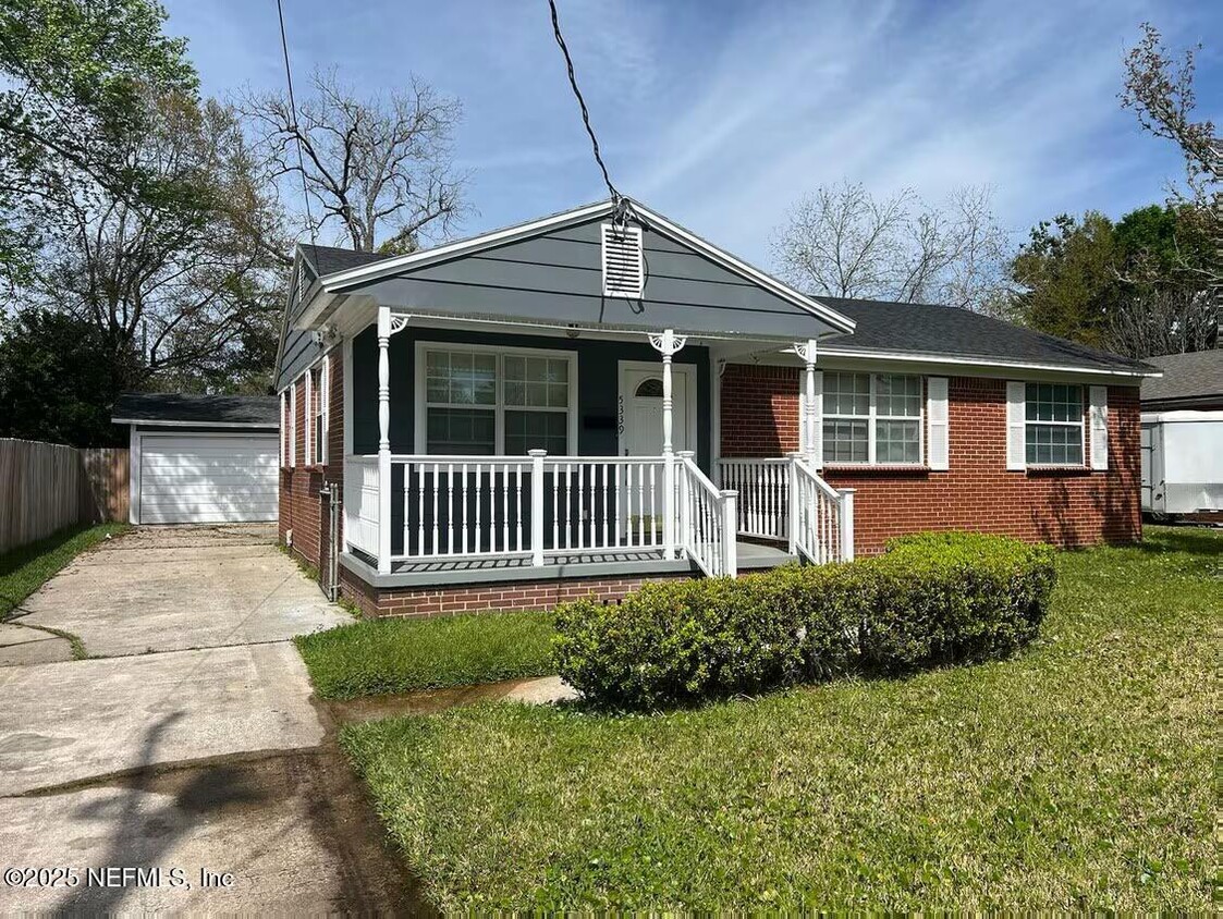 Foto principal - 5339 Carder St