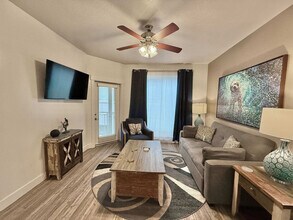 Building Photo - 460 E 400 S