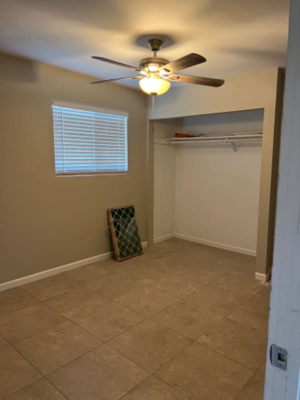 Building Photo - 2400 Ripple Dr