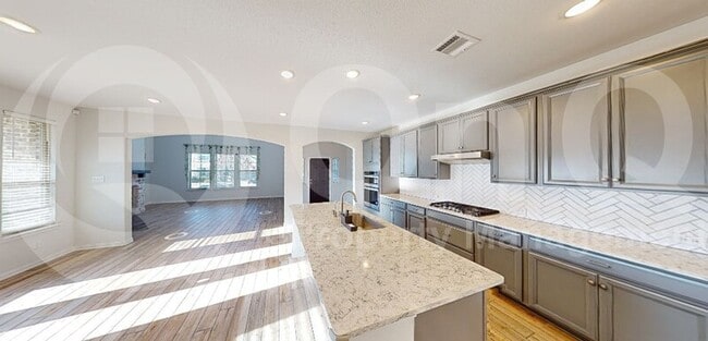 Building Photo - 2057 Meliana Dr