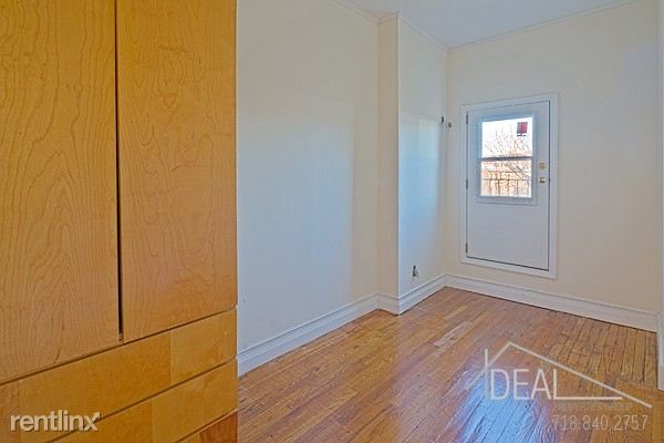 Foto del edificio - 404 Henry St