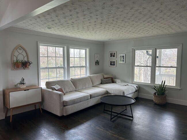 Foto del edificio - 5465 Dutch Cove Rd