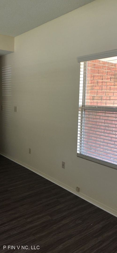 Building Photo - 2 br, 2 bath House - 117 Pembroke Ct