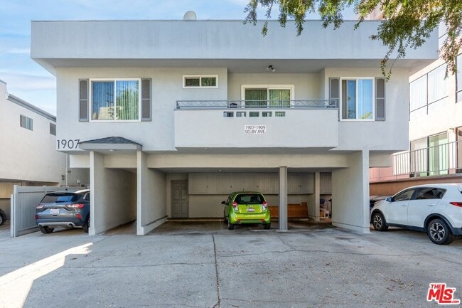 Building Photo - 1907 Selby Ave