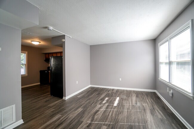 Building Photo - 1644 W Kentucky St