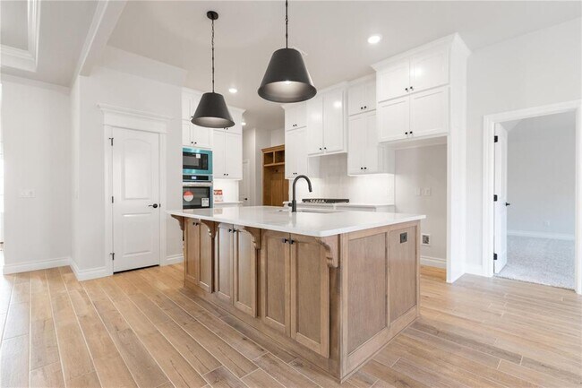 Foto del edificio - 5716 Lantana Ln