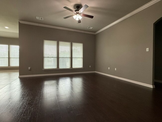Building Photo - 14438 Tanya Dr