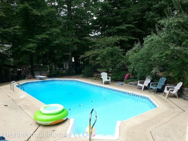 Building Photo - 5 br, 3 bath House - 29 Greenridge Drive