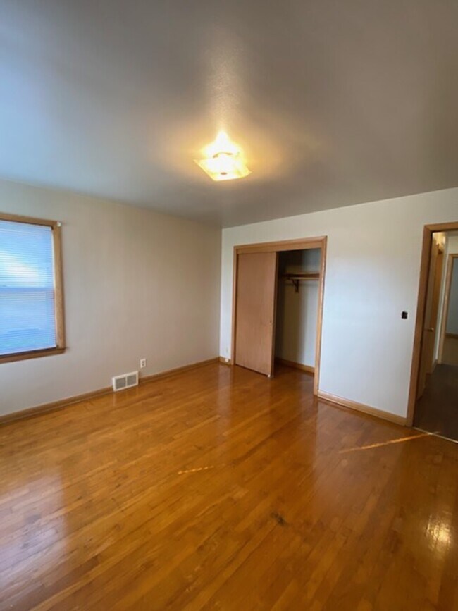 Building Photo - 4061 N 61th St