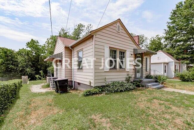 Building Photo - 813 Grace Ave