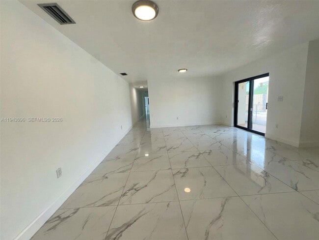 Foto del edificio - 1150 SE 9th Ave