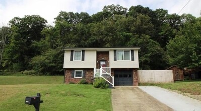 Building Photo - 205 Libby Ln