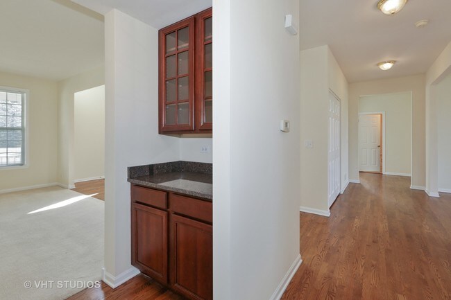 Building Photo - 705 Goodman Ct