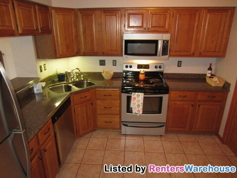 Primary Photo - 3801 W 98th St