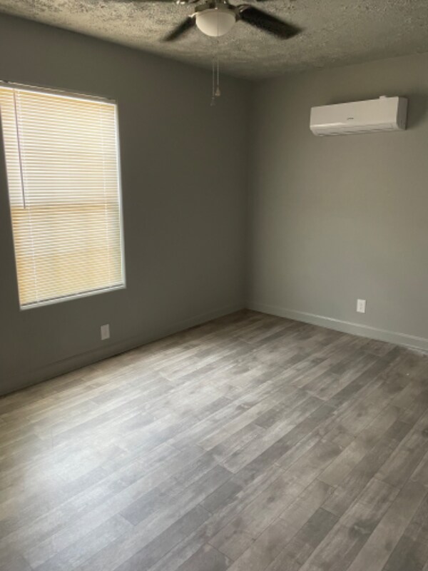 Foto del edificio - 148 Tarlton St