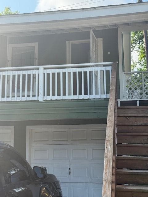 Building Photo - 8220 Glenview Dr