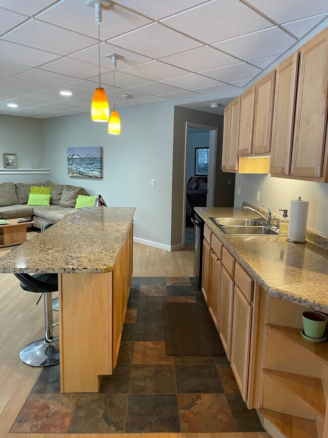 Foto del edificio - 868 Ledgewood Dr