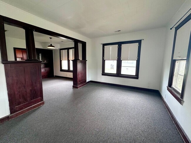 Foto del edificio - Updated 4-Bed House with Fenced Yard in Efland!