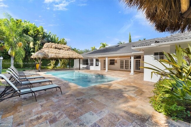 Foto del edificio - 4 br, 3.5 bath House - 7790 SW 120th Pl