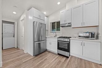 Building Photo - 5834 Baja Dr