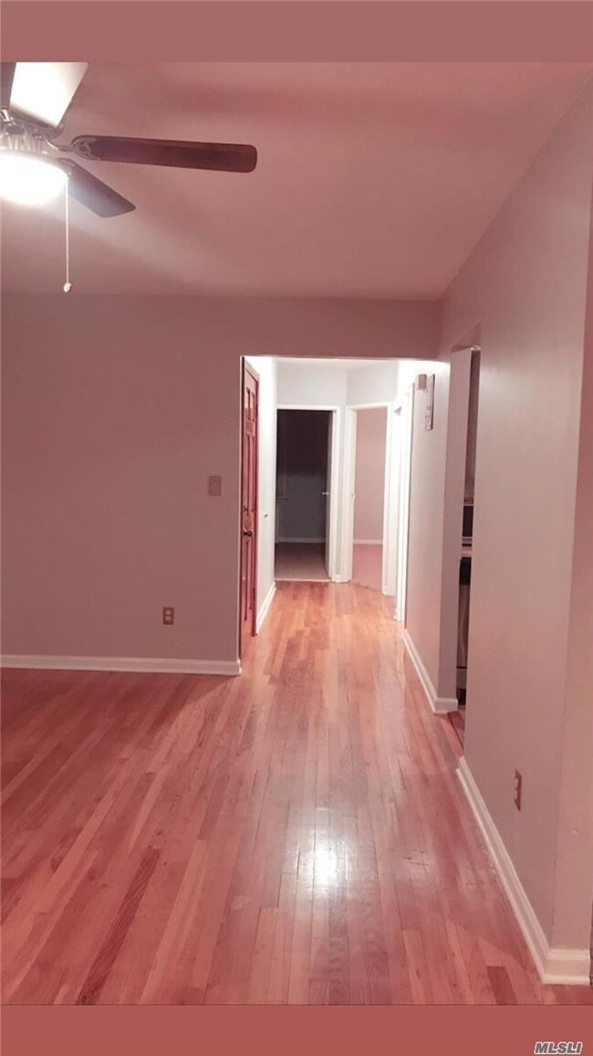 Foto del edificio - 3120 74th Street