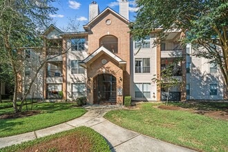 Building Photo - 8051 Bay Branch Dr
