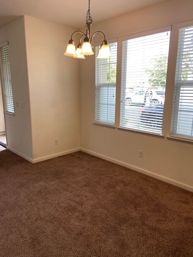 Foto del edificio - 4 Bedroom, 2.5 Bath - Located in Hideaway Treehouse Community