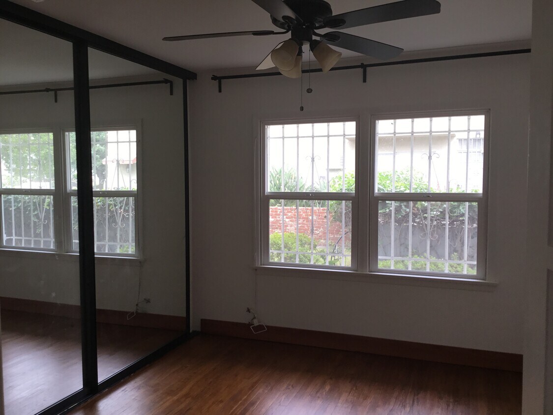 Foto del edificio - 3754 S Bentley Ave