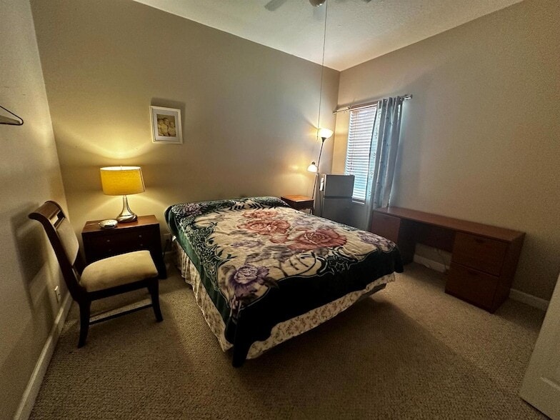 Foto principal - 464 SW Balfour Ave