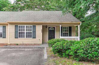 Building Photo - 111 Kelly Dr