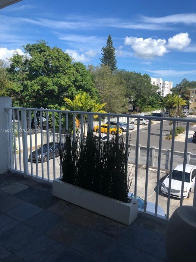 Foto del edificio - 665 NE 83rd Terrace