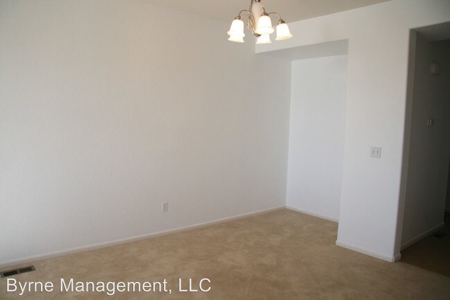 Building Photo - 2 br, 2.5 bath House - 8726 Quinn Pt