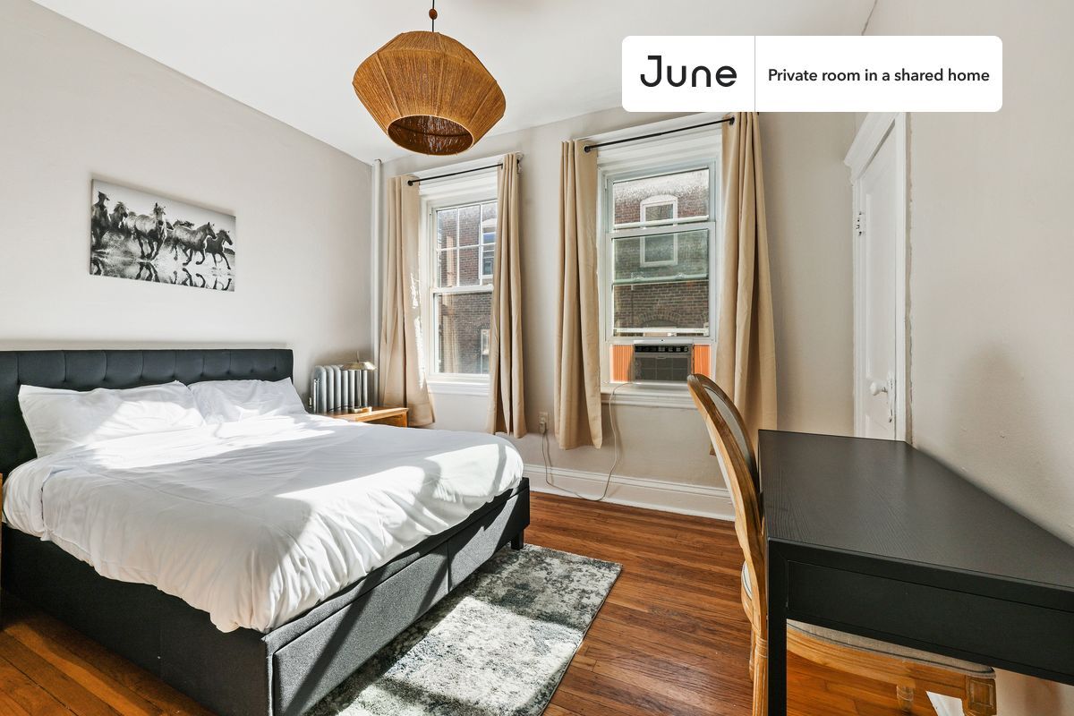 Private bedroom in 3 bed/1 bath Home - Private bedroom in 3 bed/1 bath Home