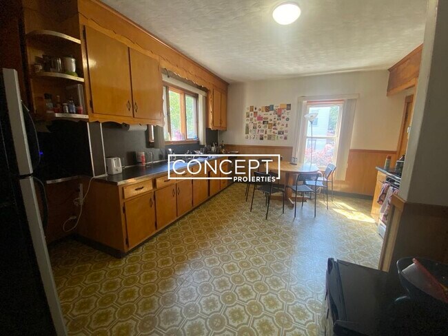 Foto del edificio - 70 Ossipee Rd