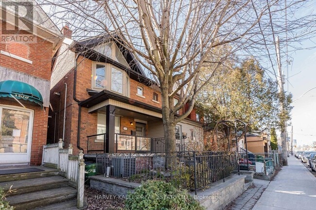 Building Photo - 1107 Gerrard St E