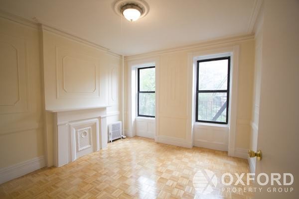 Primary Photo - 122 MacDougal Street