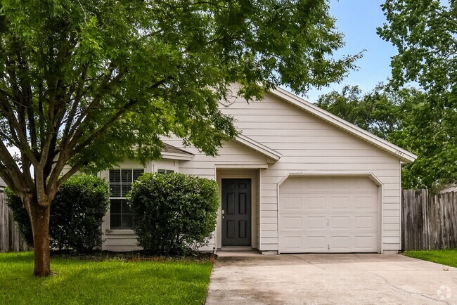 Building Photo - 2041 Hunters Trace Cir