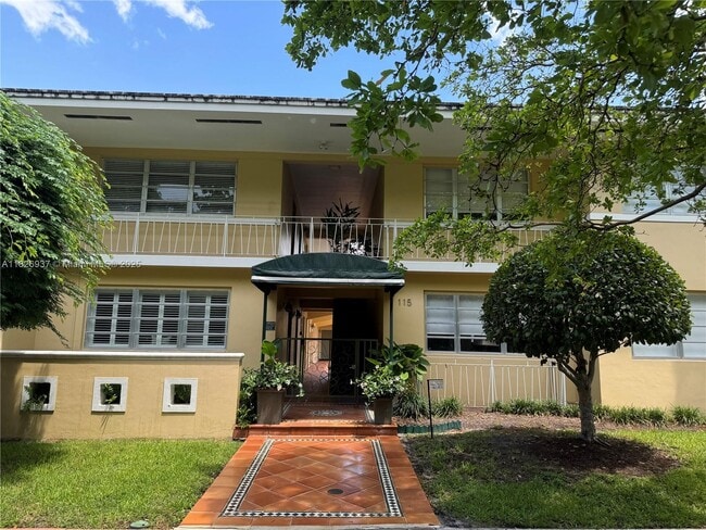 Building Photo - 115 Calabria Ave