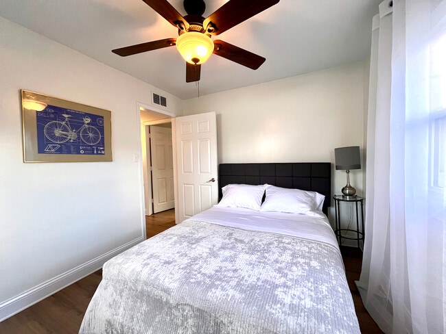 Foto del edificio - 635 Oneida Rd