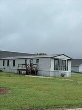 Building Photo - 9828 Spring Valley Rd