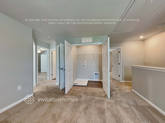 Building Photo - 589 Belcaro Dr