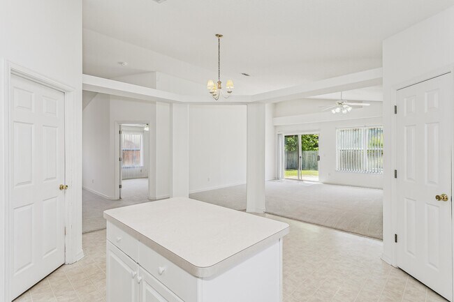 Foto del edificio - 9523 Parker Pl Dr