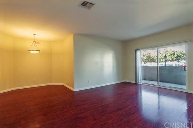 Building Photo - 9610 Zelzah Ave