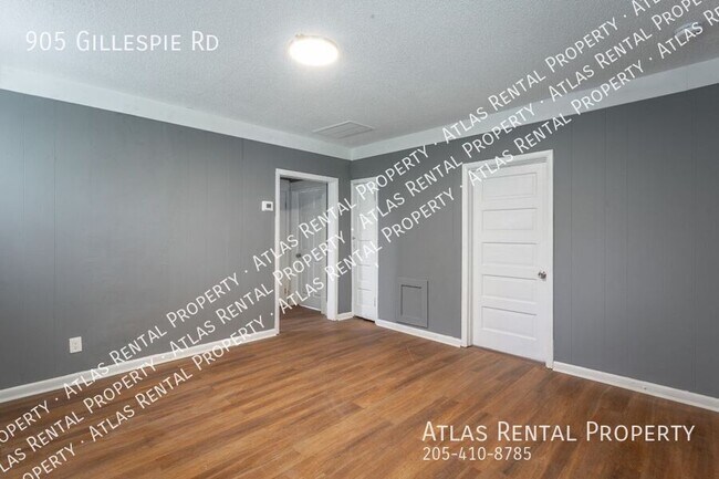 Foto del edificio - 905 Gillespie Rd