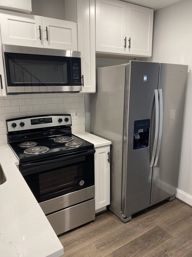 Foto del edificio - 3908 Claremont St