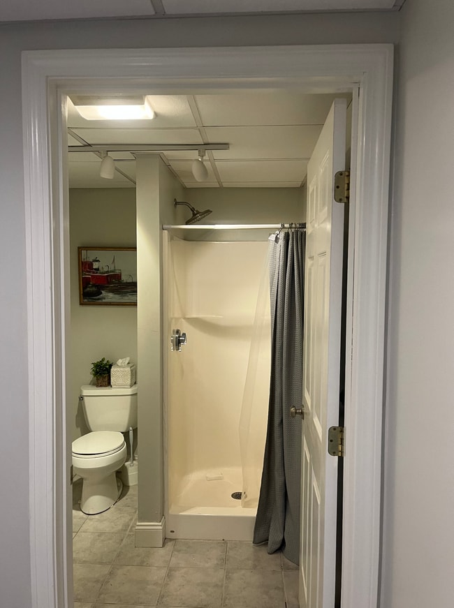 Building Photo - 497 Winnacunnet Rd