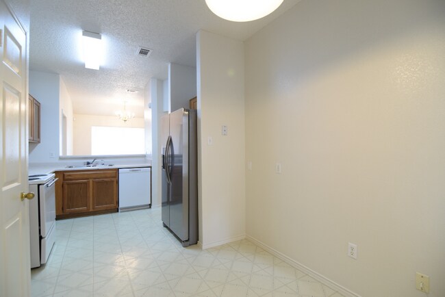 Foto del edificio - 1805 Robert Tyler Dr