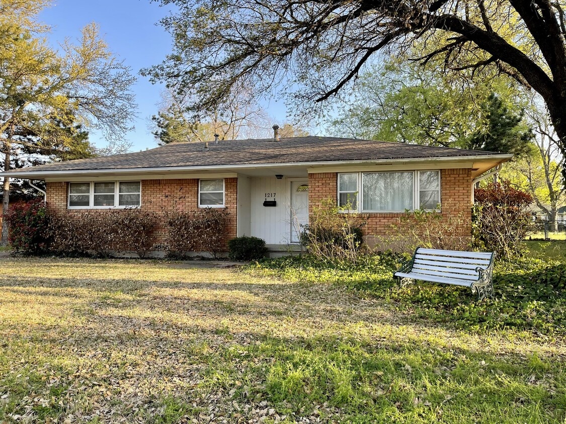 Photo - 1217 Linden Dr (Denton, TX)